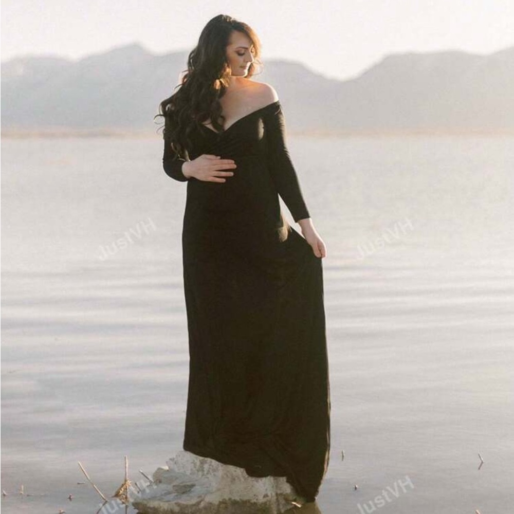 Elegant Black Off-Shoulder Maternity Dress - Picture 4 of 6